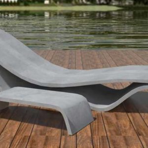 Chaise Table